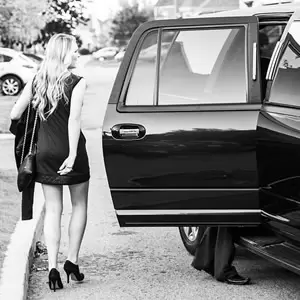 Limousine hire